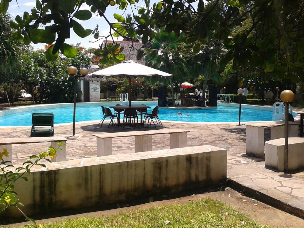 Makuti Villas Resort Kilifi Exteriör bild