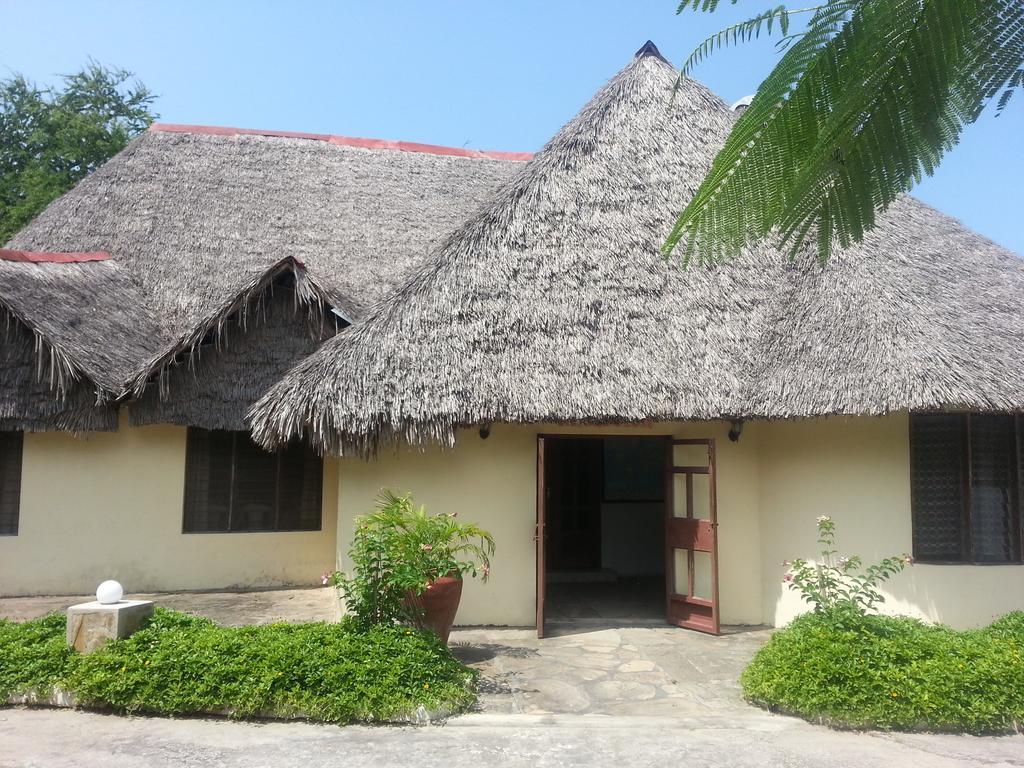 Makuti Villas Resort Kilifi Exteriör bild